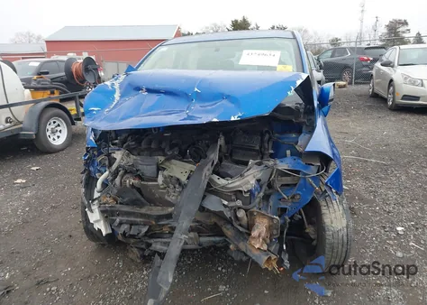 2008 Nissan Versa 1.8S z USA, uszkodzony, nr VIN 3N1BC13E38L427865